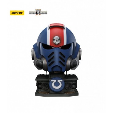 Space Marine 2 Réplica Ultramarines Lieutenant Titus casco con expositor 44 cm -- Preorder --